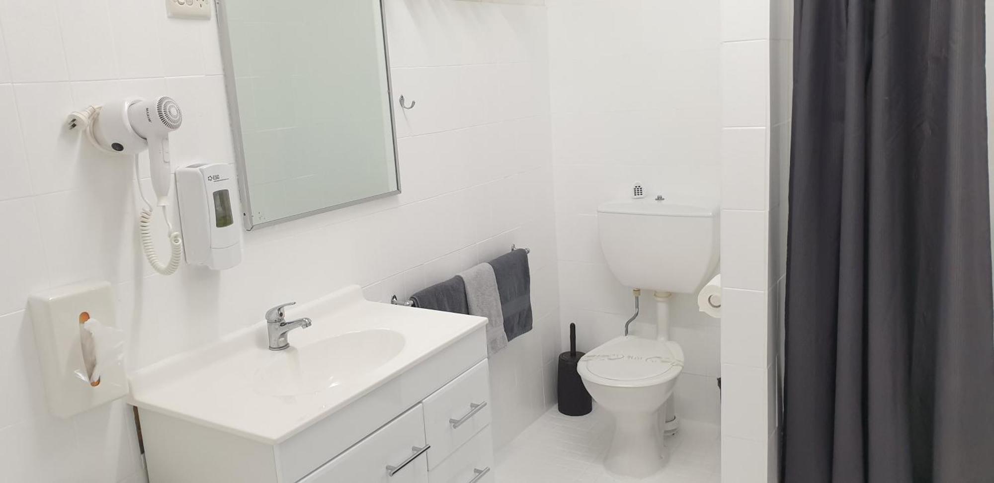 Jillaroo Motor Inn Ґлен-Іннес Екстер'єр фото