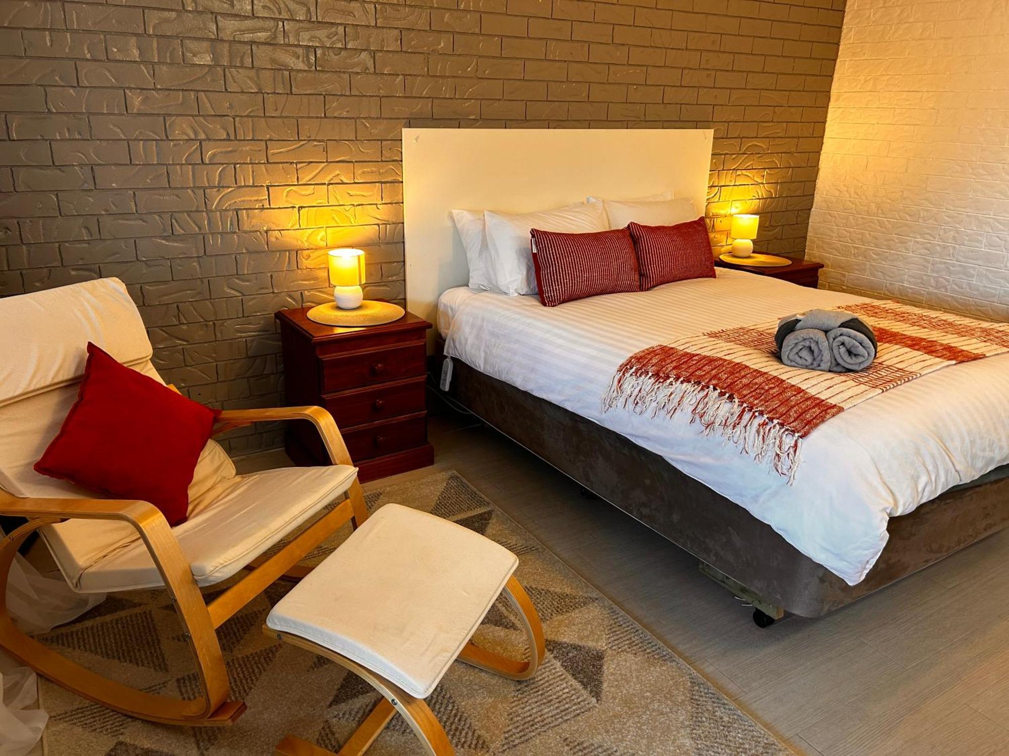 Jillaroo Motor Inn Ґлен-Іннес Екстер'єр фото
